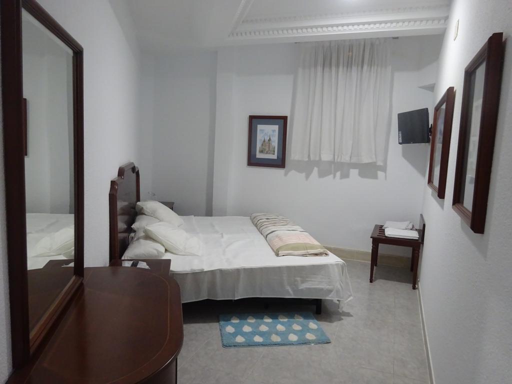 Hostal Lavapies Madrid Cameră foto